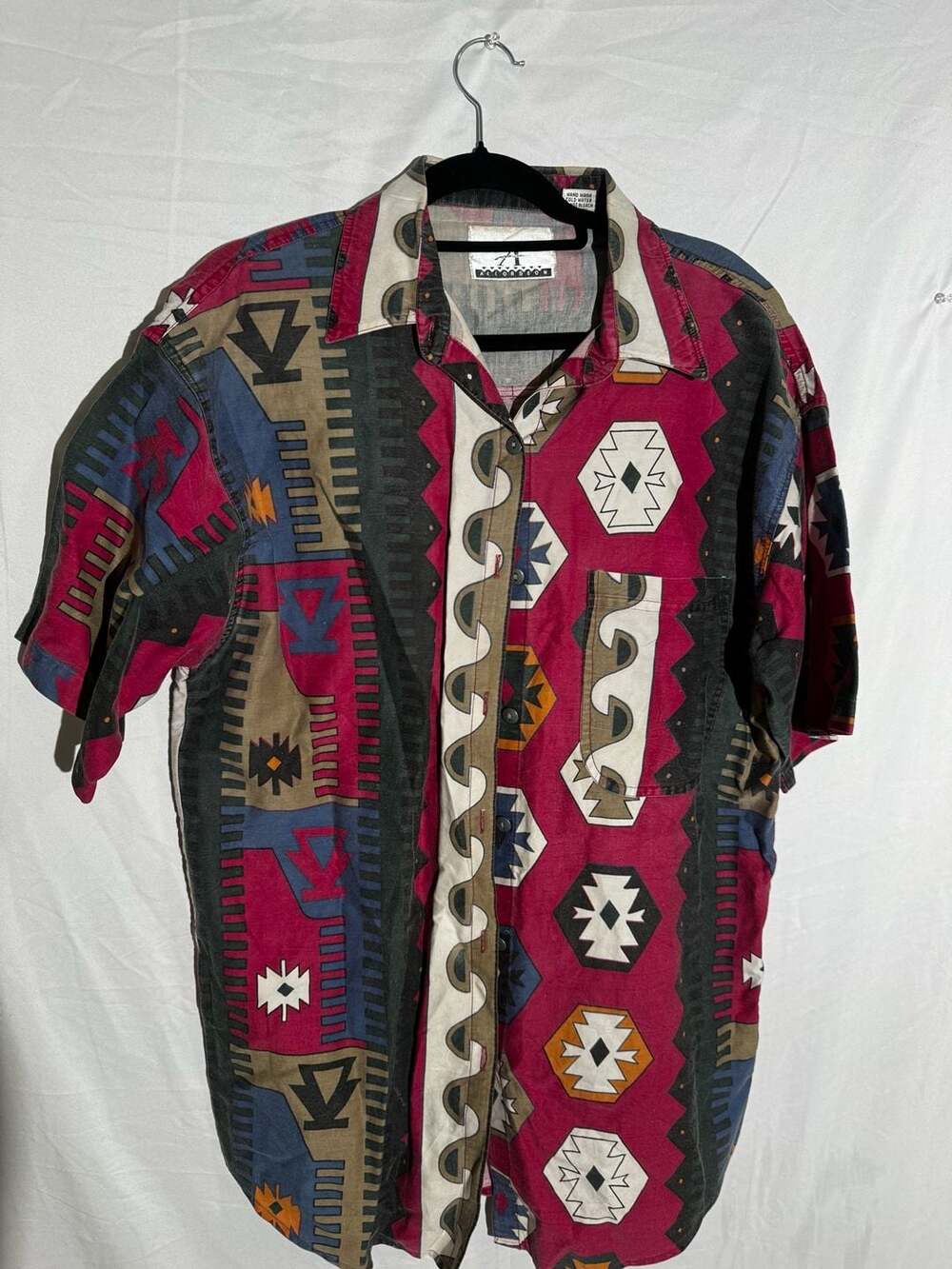 Accordeon Aztec Pattern Short Sleeve Button Up Shirt Multi